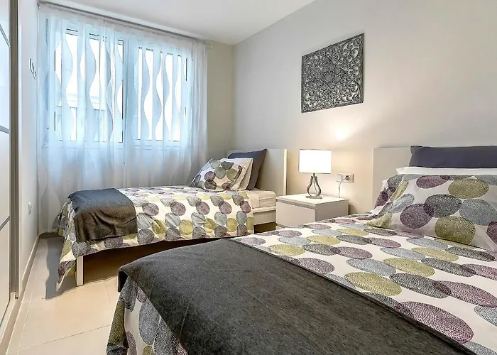 Апартаменты Hortensia Suites Apartments, Los Cristianos, Tenerife