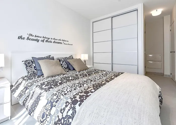 Hortensia Suites Apartments, Los Cristianos, Tenerife * ロスクリスティアーノス