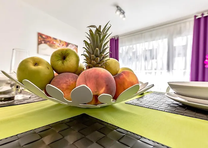 Hortensia Suites Apartments, Los Cristianos, Tenerife *