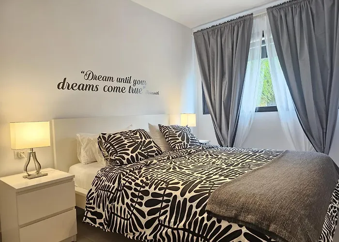 Hortensia Suites Apartments, Los Cristianos, Tenerife *