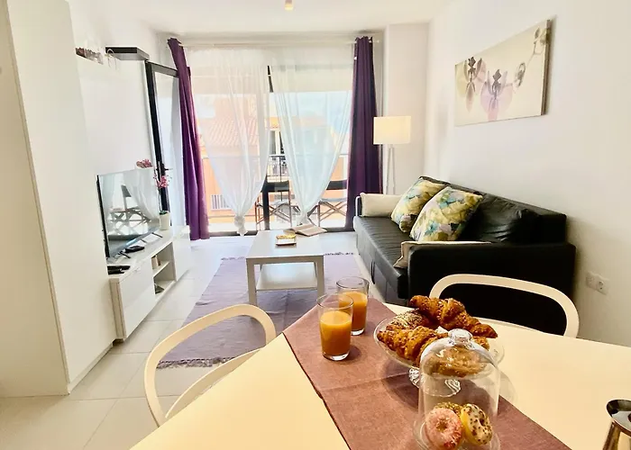 Апартаменты Hortensia Suites Apartments, Los Cristianos, Tenerife Лос Кристианос